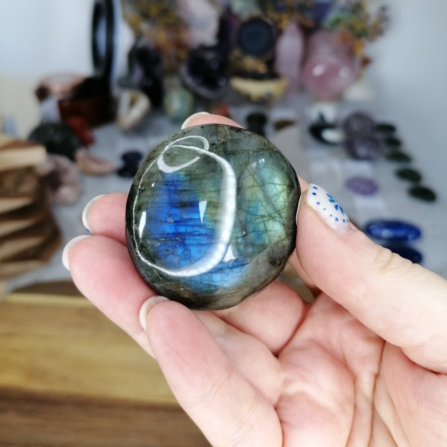 Blue and green flash labradorite palm