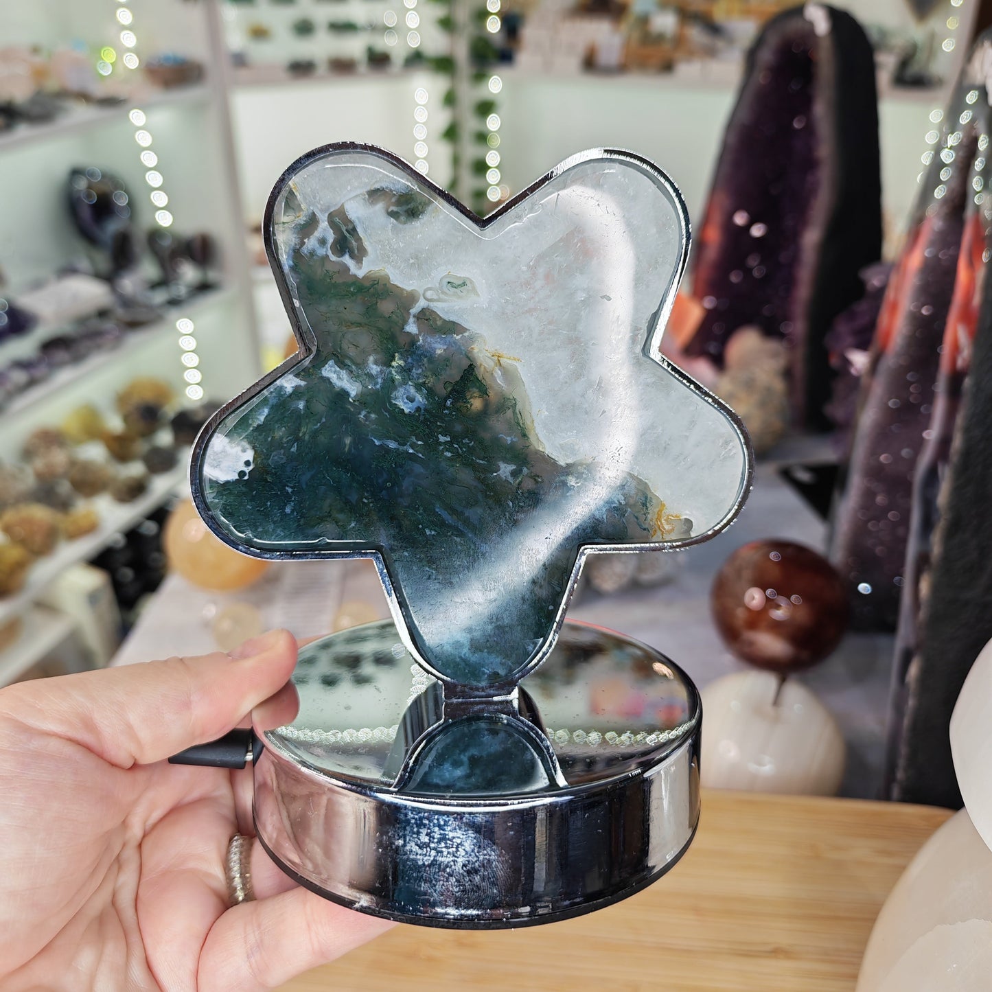 Green and White Moss Agate Flower Lamp