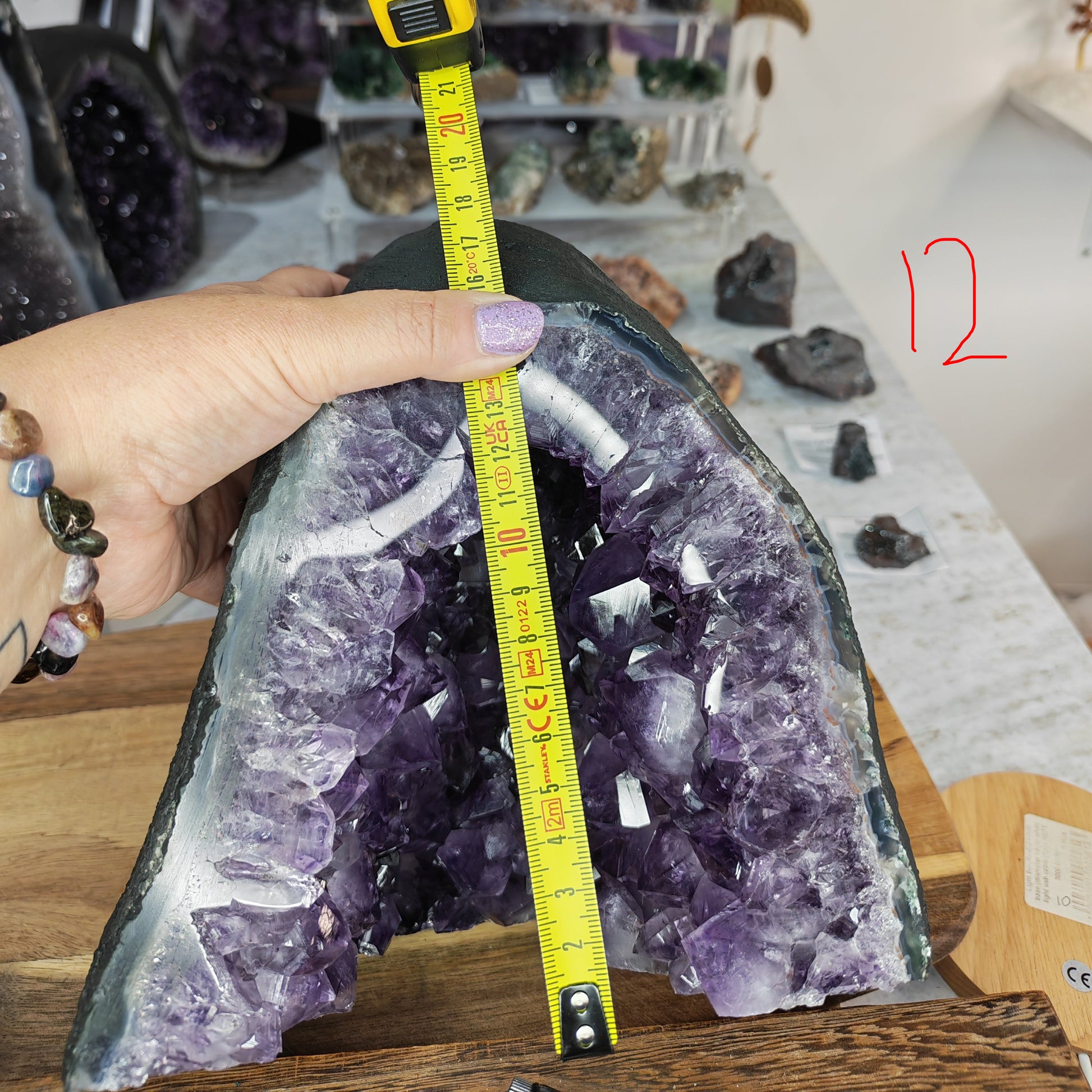 dark purple amethyst church with chunky points and height 18cm
