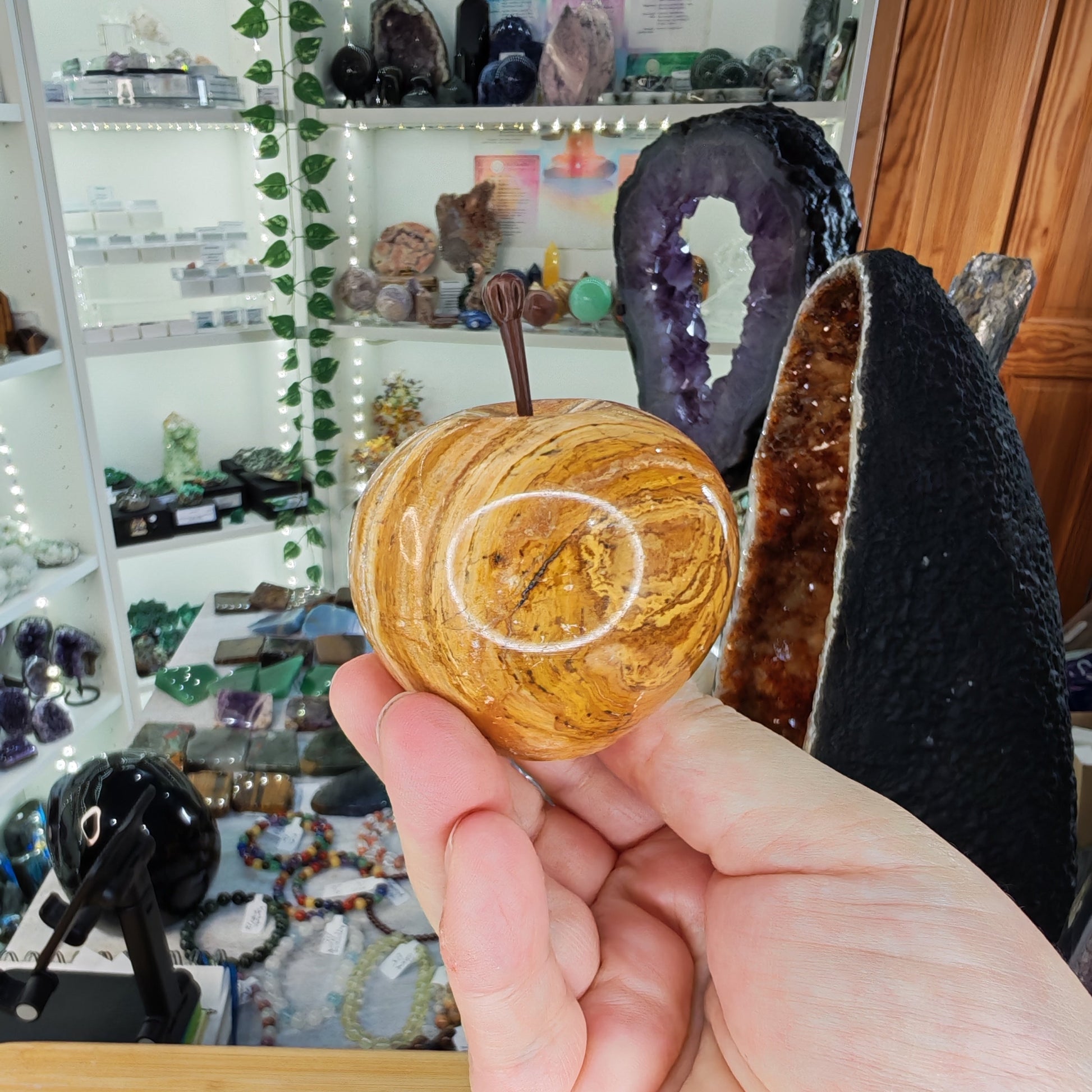 Brown Marble Apple