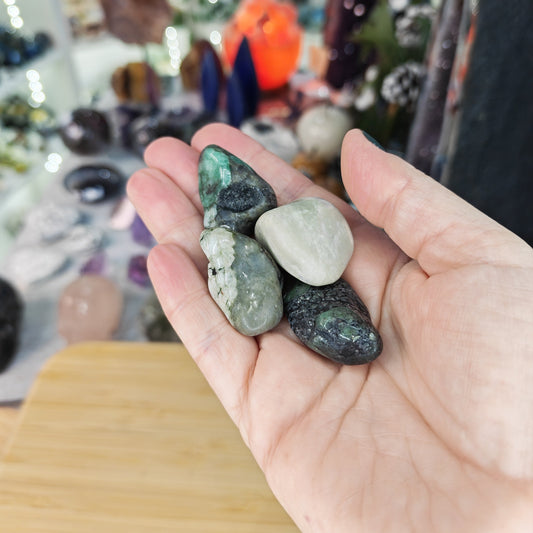 Emerald Tumblestone