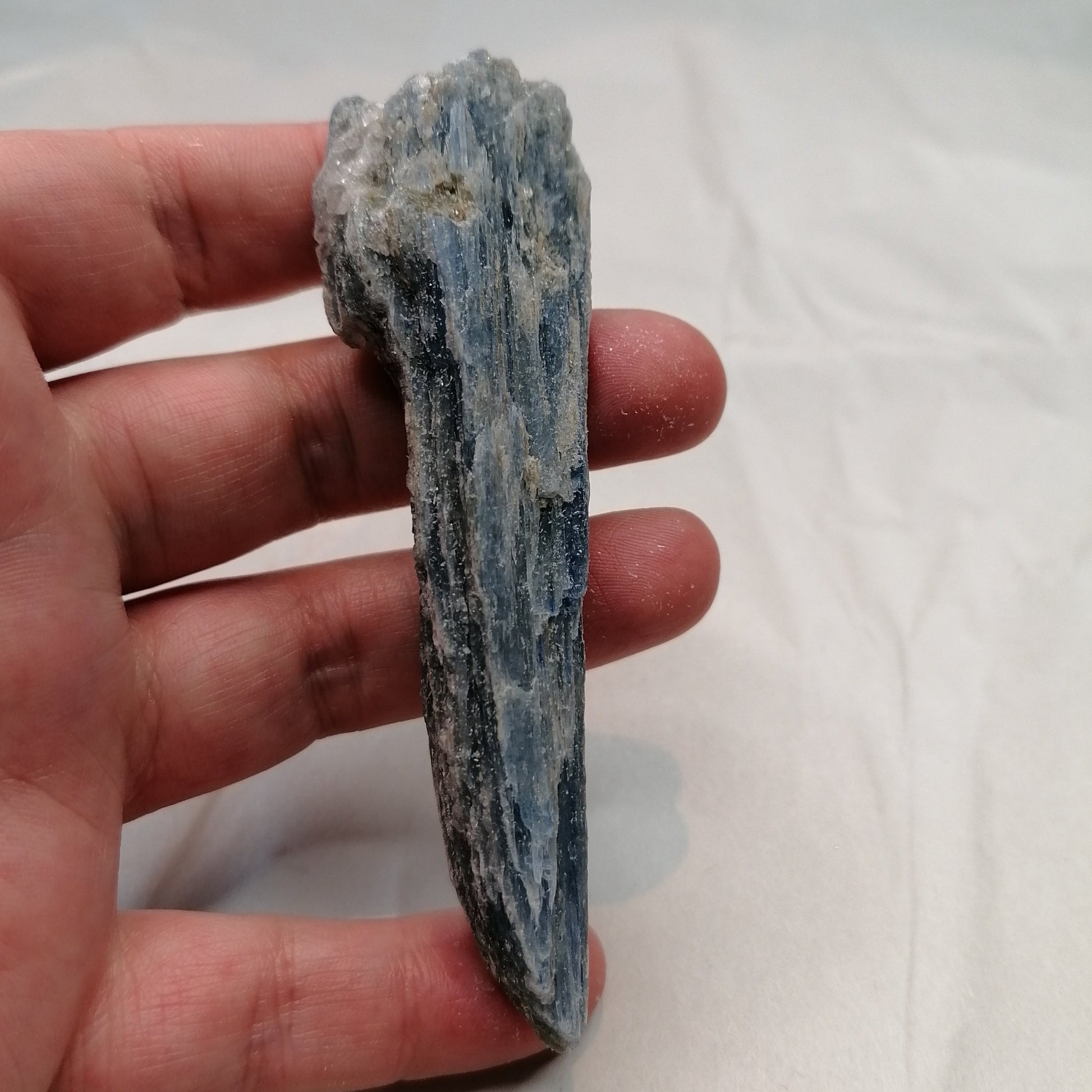 blue kyanite blade