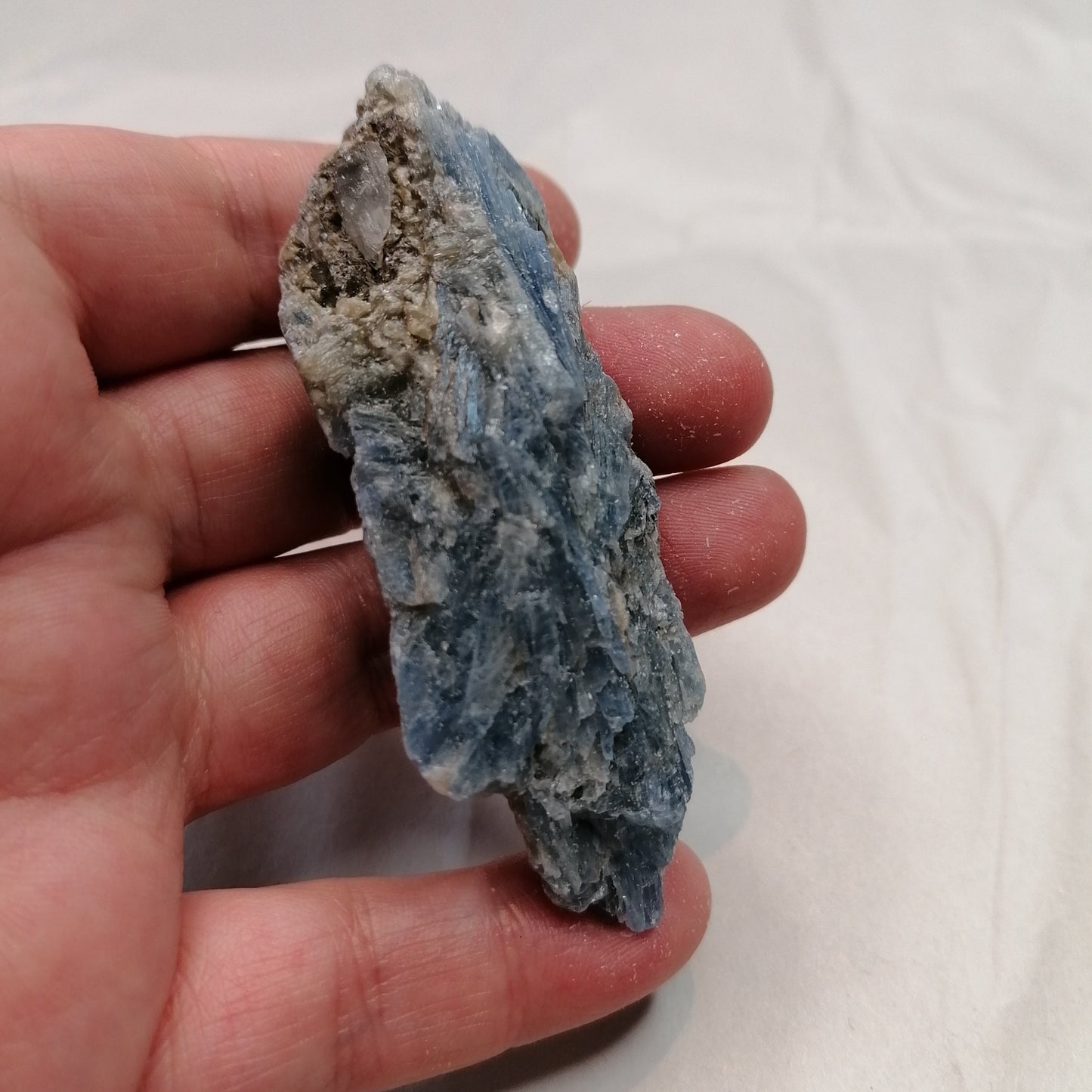 blue kyanite blade