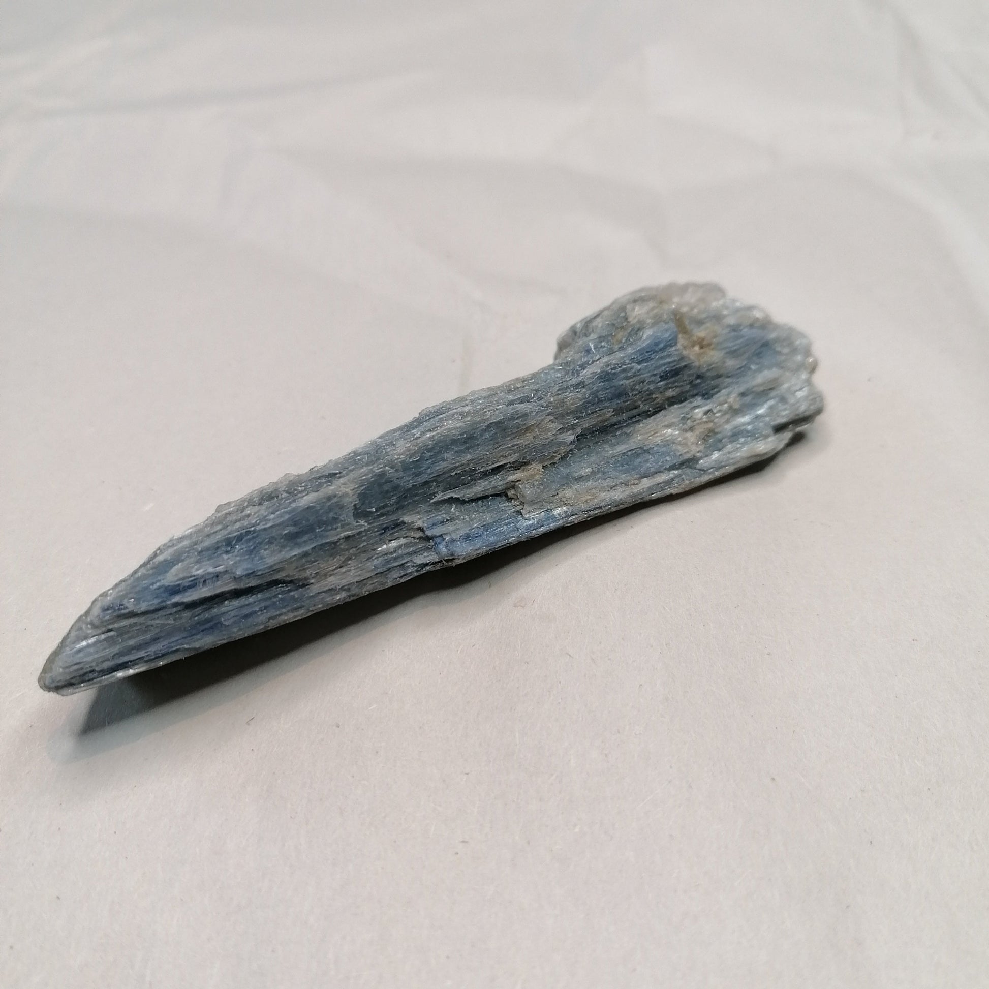 blue kyanite blade