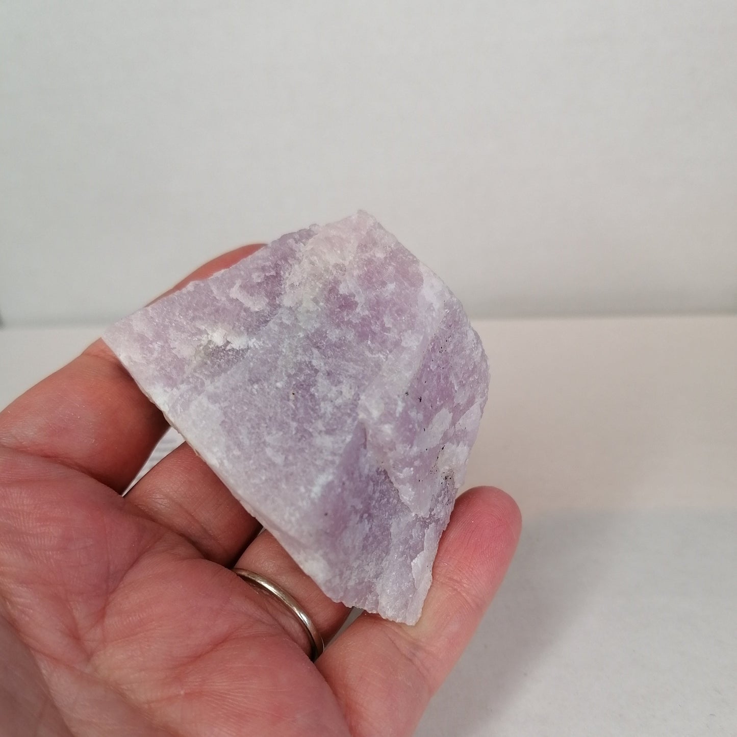 purple raw kunzite