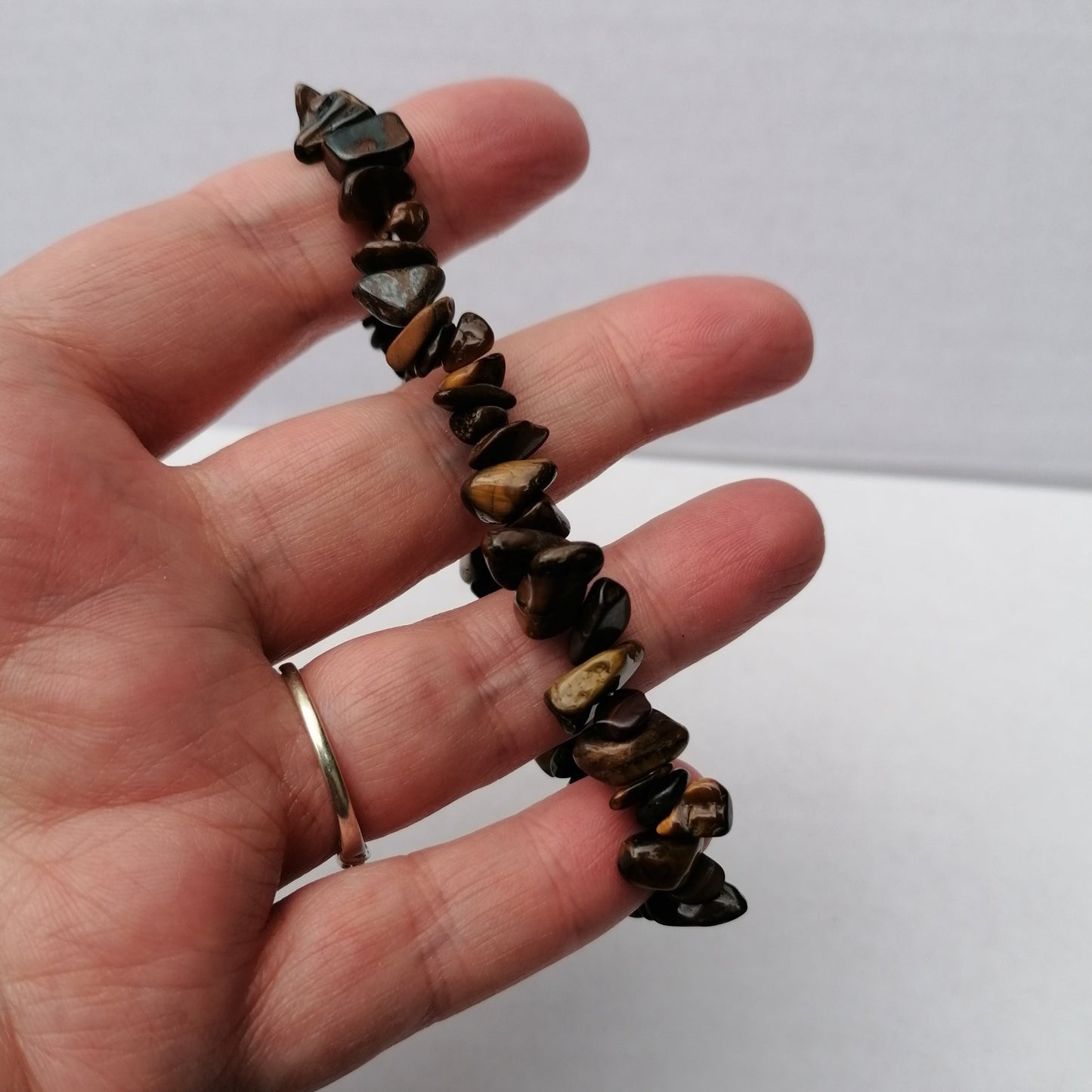 black and gold tigers eye chip bracelet