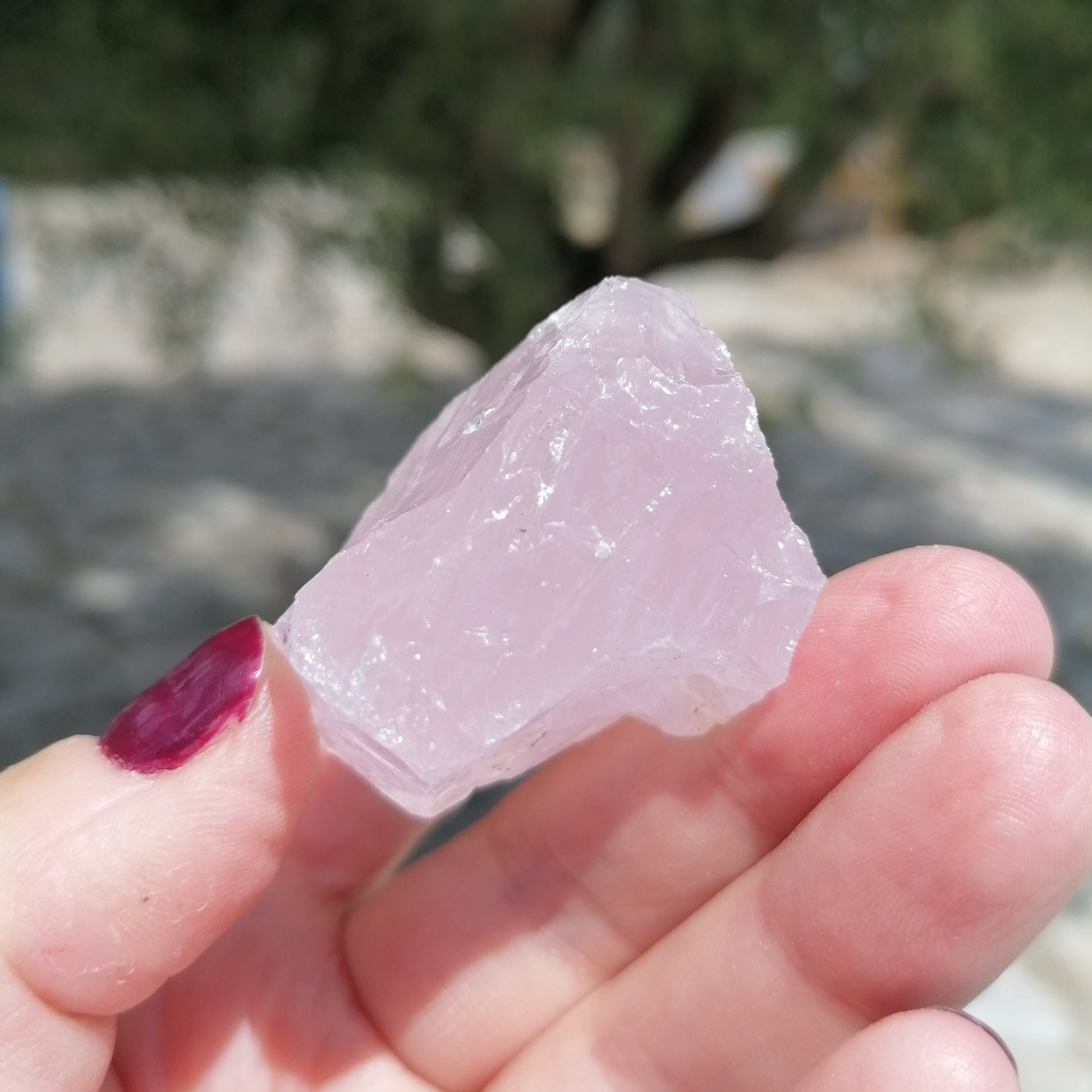 pink raw rose quartz chunk