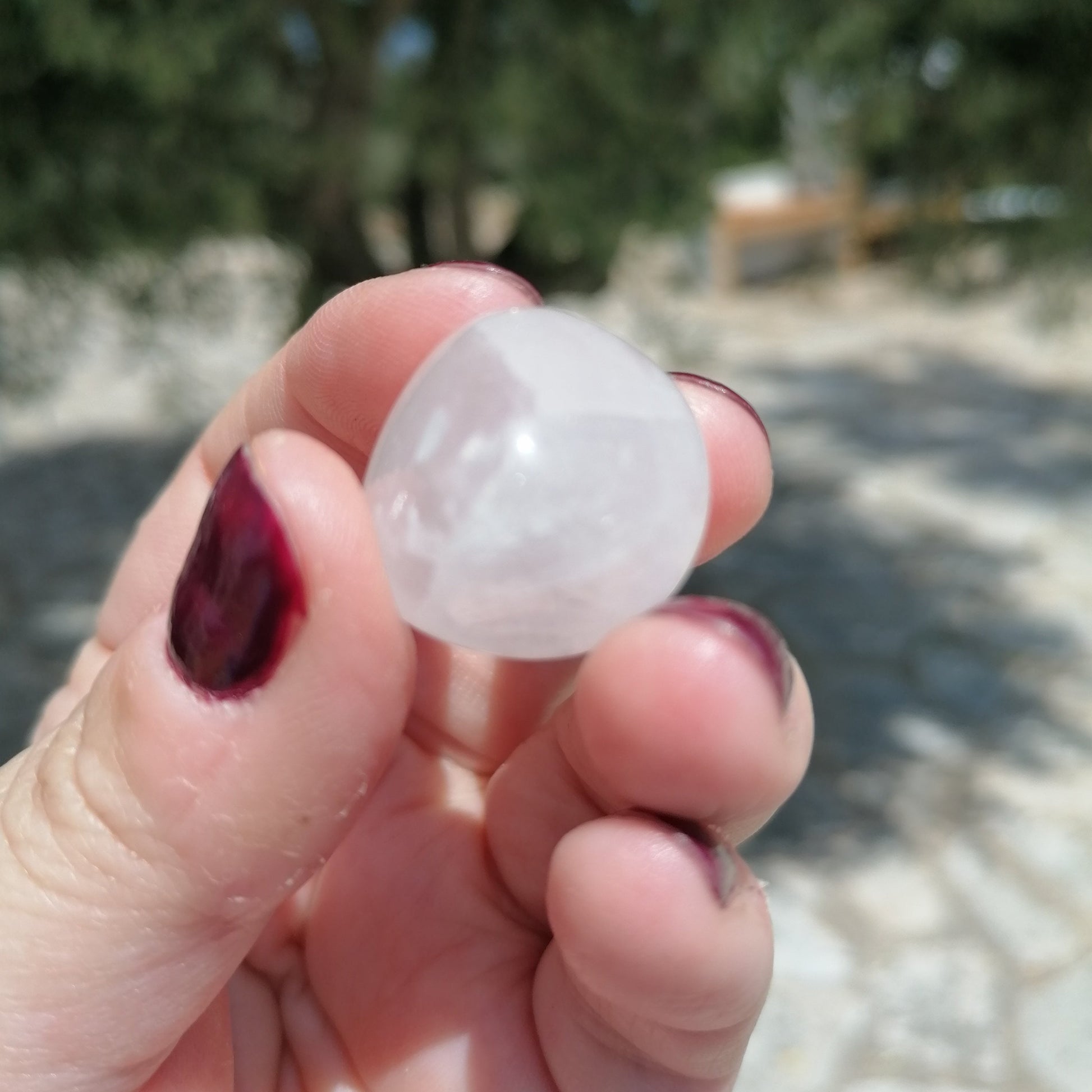 white snow quartz tumble