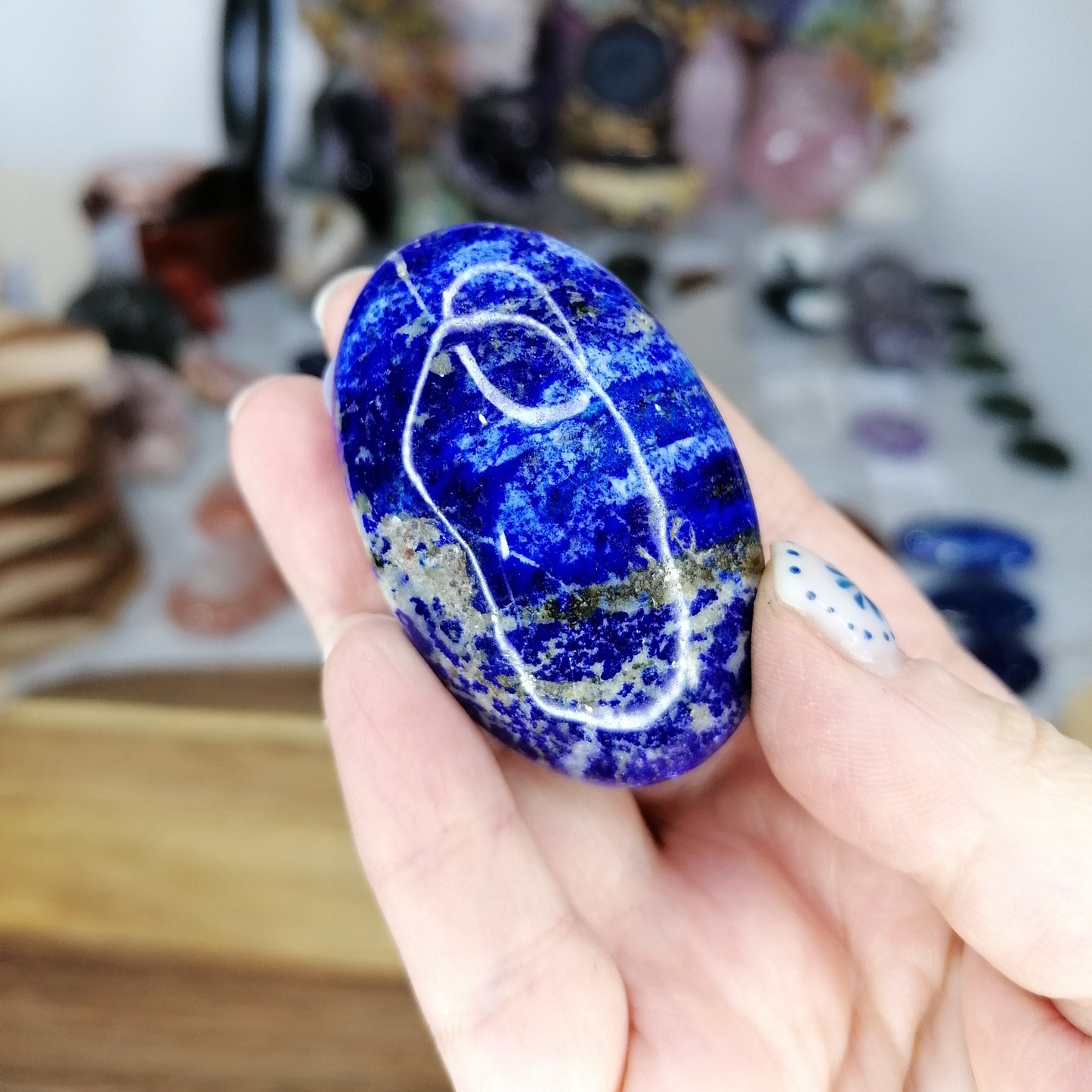 Blue and gold Lapis lazuli palmstone
