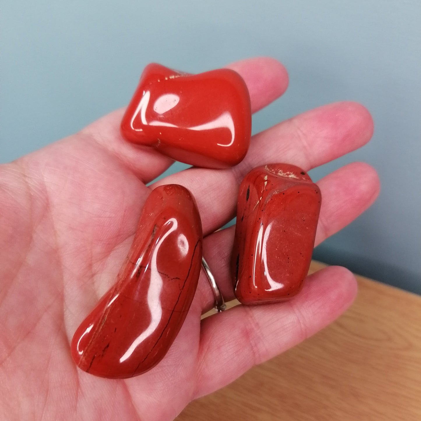 Large red jasper tumblestone