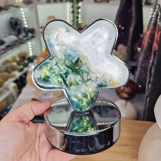 Green and White Moss Agate Crystal Lamp
