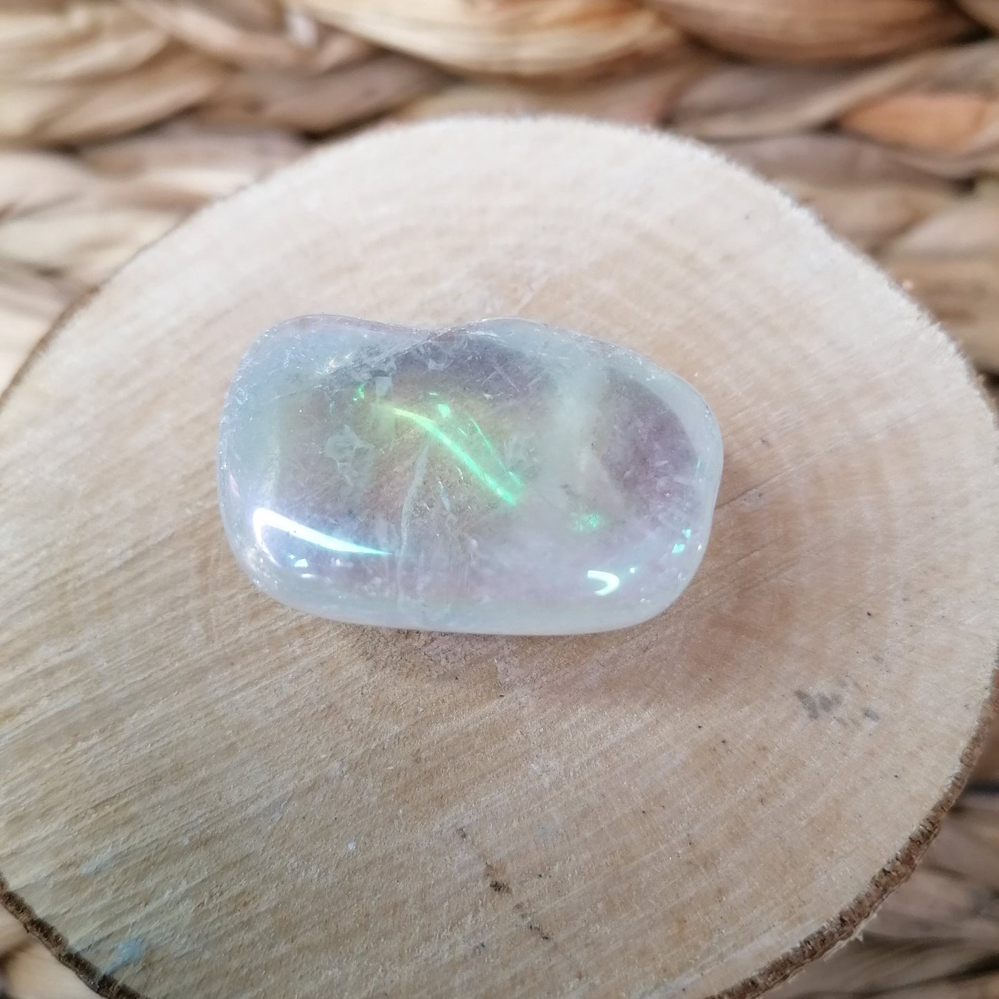 White Aura Tumble with rainbow flash