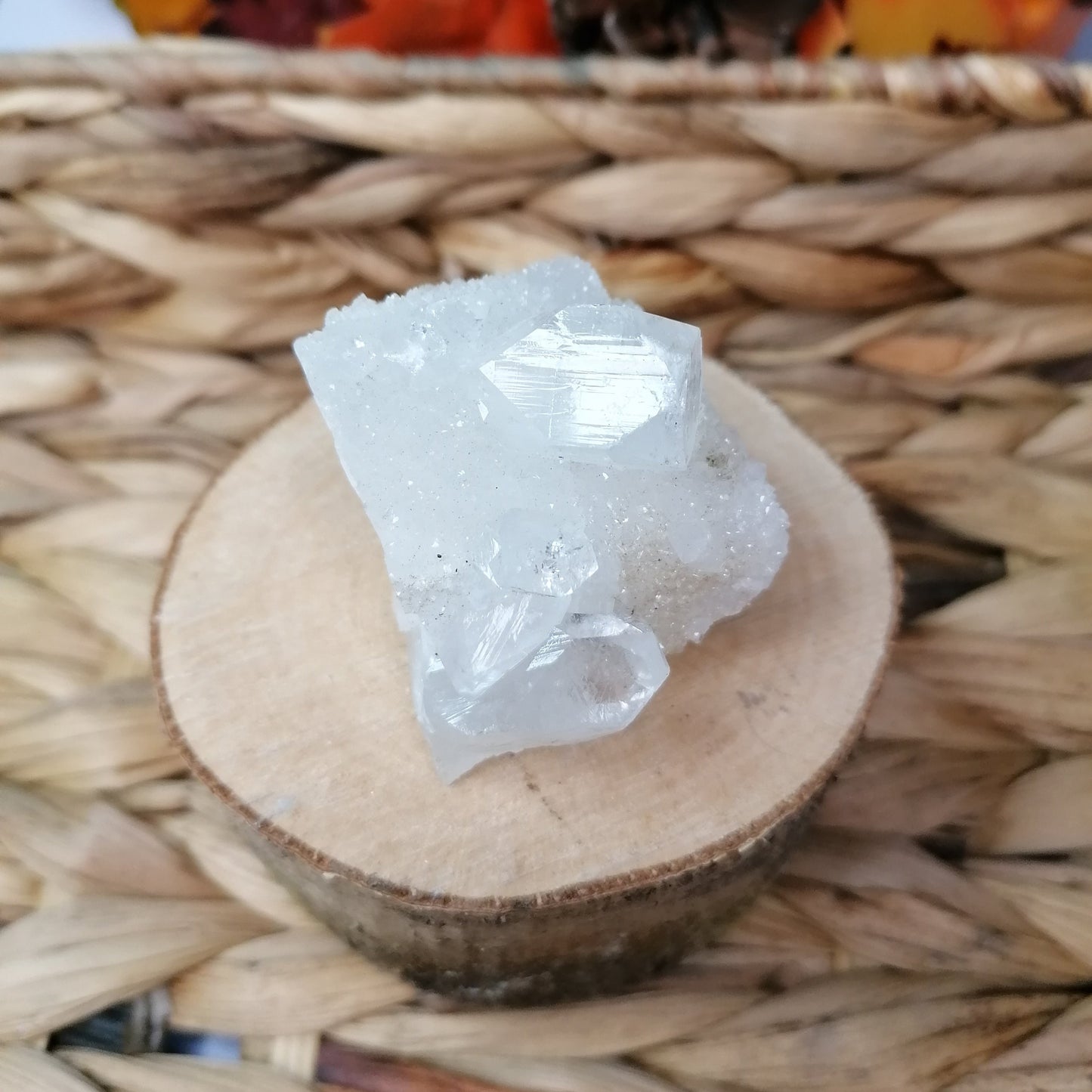 White Zolite cluster formation with clear crystal points