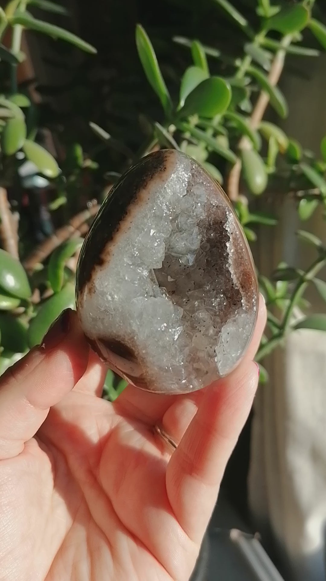 large agate quartz egg