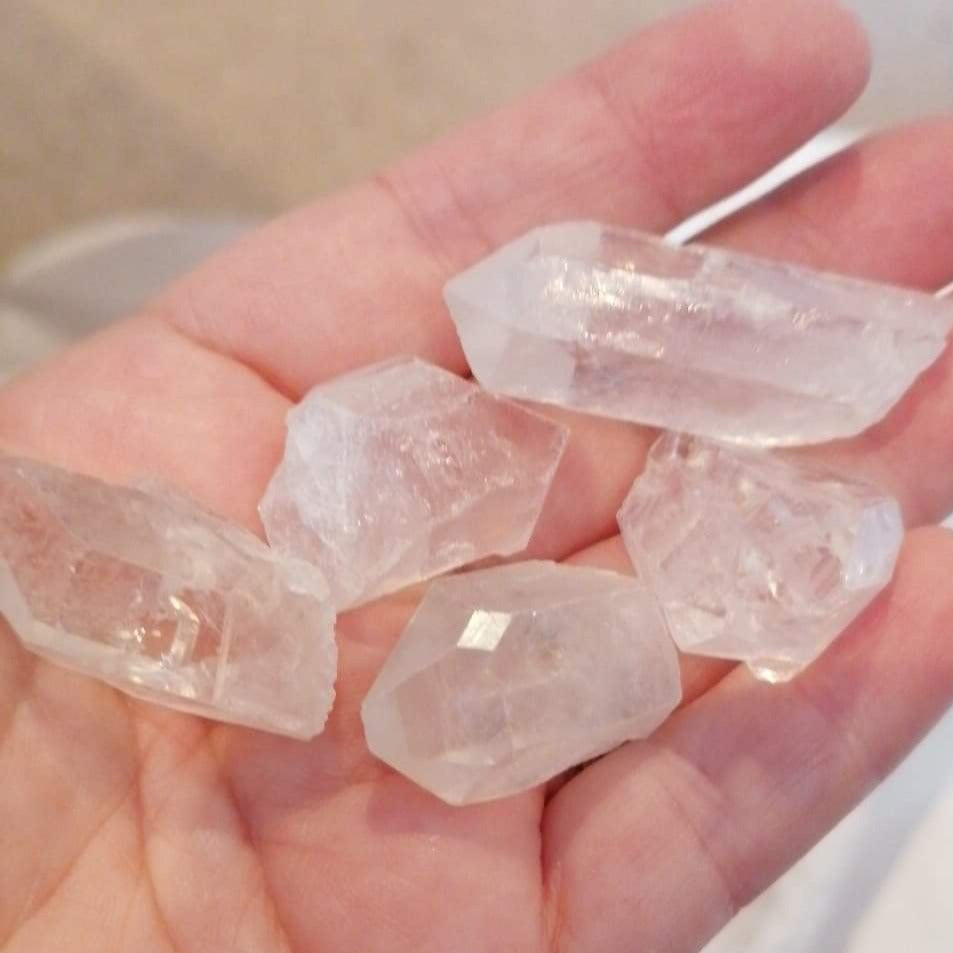 small clear quartz points