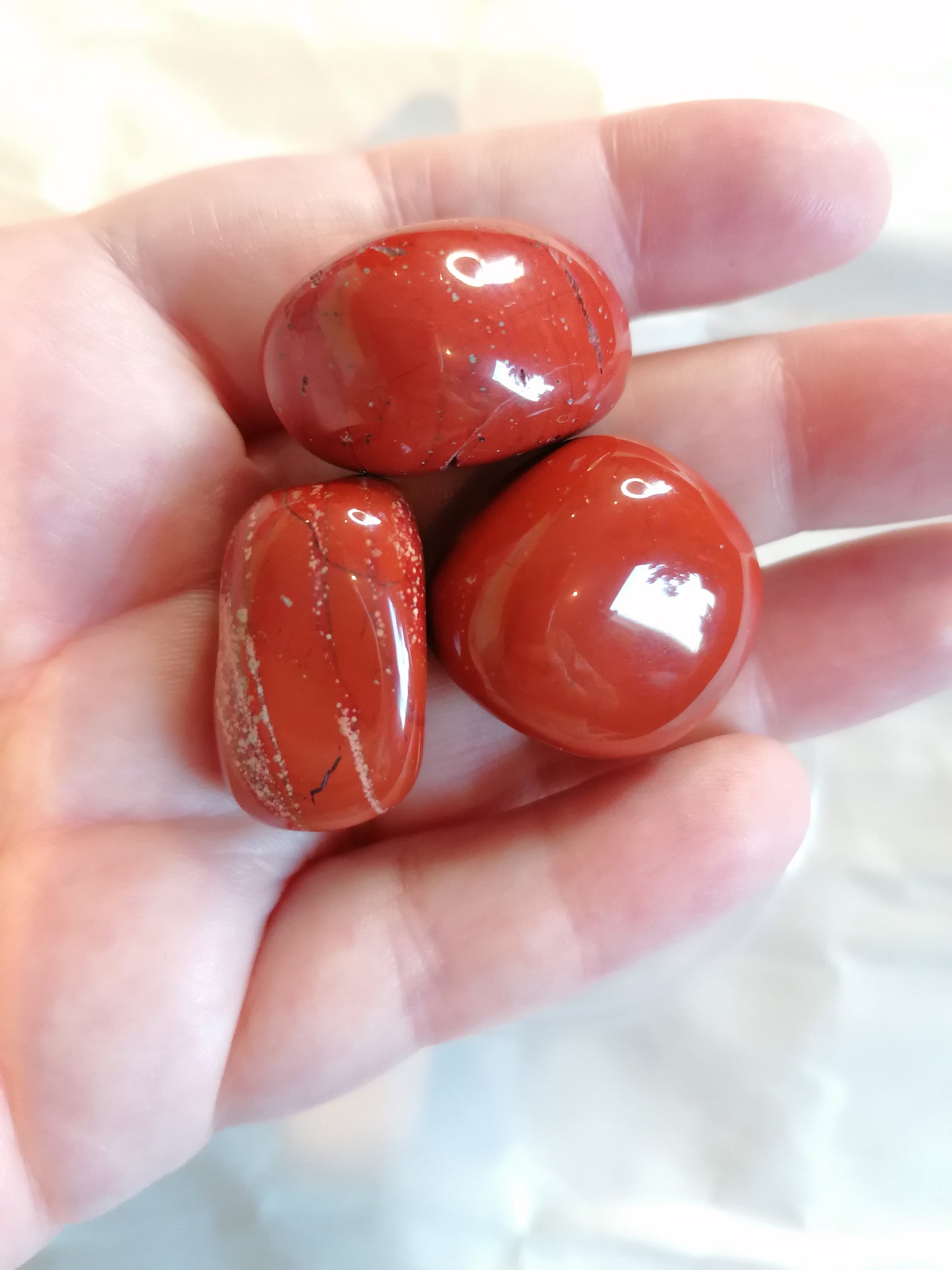 Red Jasper Medium Tumblestone 20-30mm